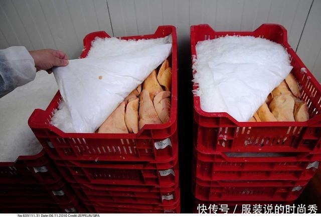 活鸭一只50元,烤鸭一只18元,加工后反而更便宜究竟有啥猫腻