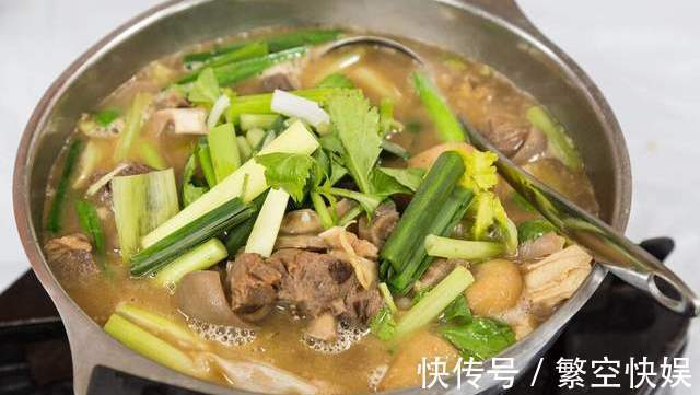 味美|炖羊肉必放的4味料,少一样都不行,汤鲜味美不油腻,没有膻腥味