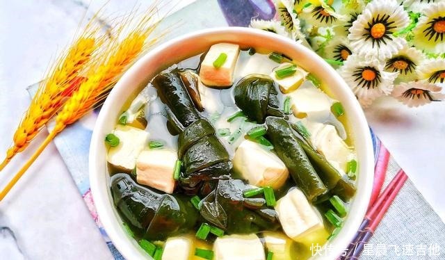 海带豆腐汤|豆腐和“它”一起煮，清肠道排油脂，相当于在慢跑，真管用！