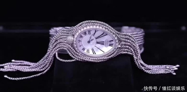 凤凰|敢追求才敢想,腕表不止方与圆~