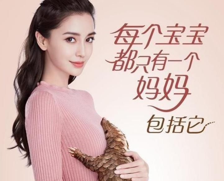  棉花|蔡徐坤吃棉花糖的时候，谁注意到身后的baby在干啥？当妈的秒懂