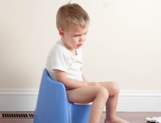 孩子|孩子脾虚积食会发出“暗号”，出现“2青2臭”，家长们要留意了！