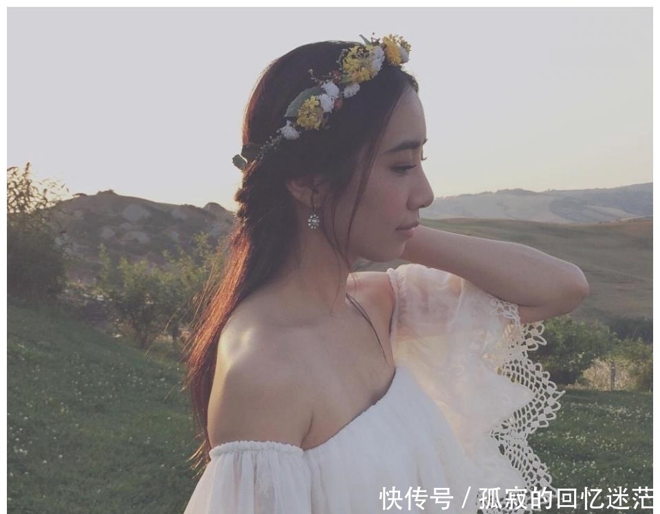 订婚宴中途上了个洗手间，姑娘回来谈崩婚约后庆祝：和我想的一样