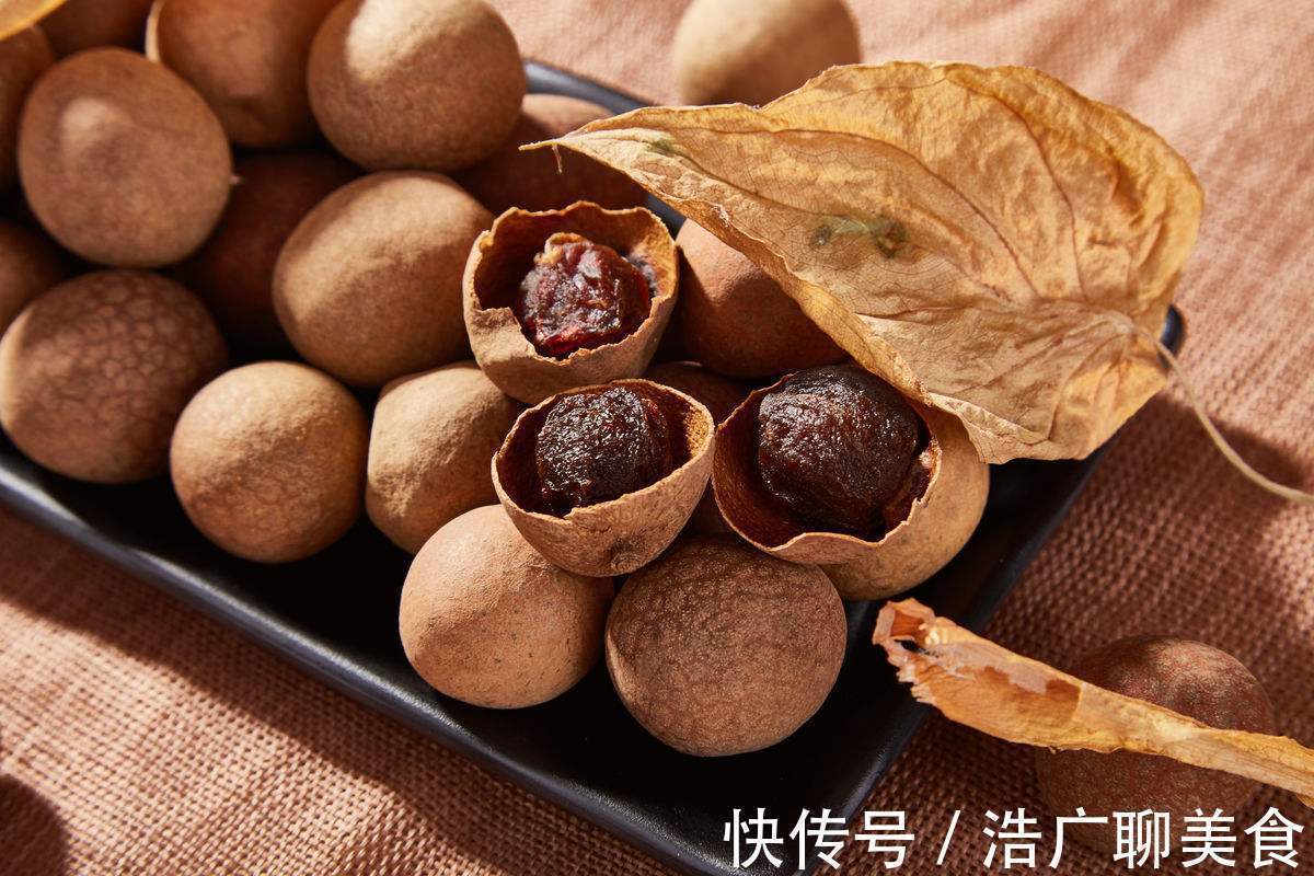 喝水|湿气不除百病生,喝水时泡一物,半月下来,散寒祛湿,手脚不冰凉