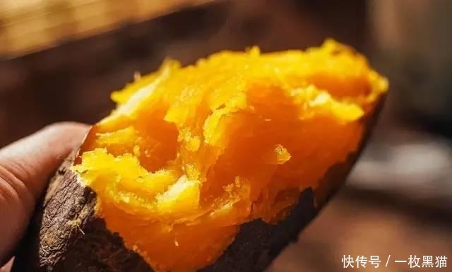 不脏|不用烤箱不脏手,香甜流油的烤红薯,一个电饭锅就可以实现