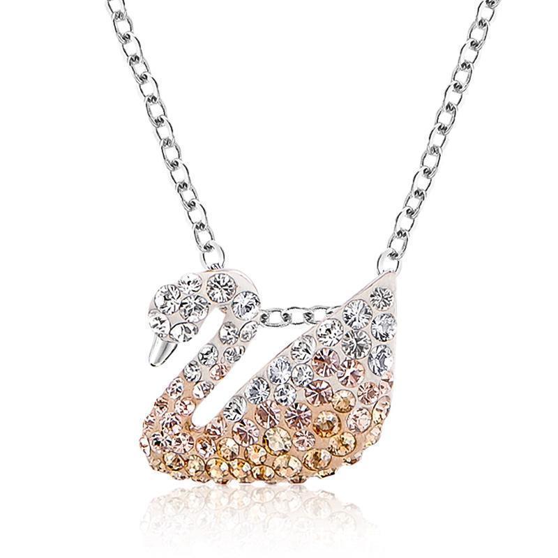 耳环|真正的花重金买个牌子佩戴,它们是那几个品牌呢?