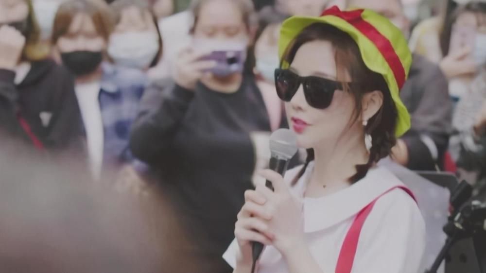  开启|冯提莫开启霸屏模式，频频亮相不同节目，网友：即将成为一线歌手