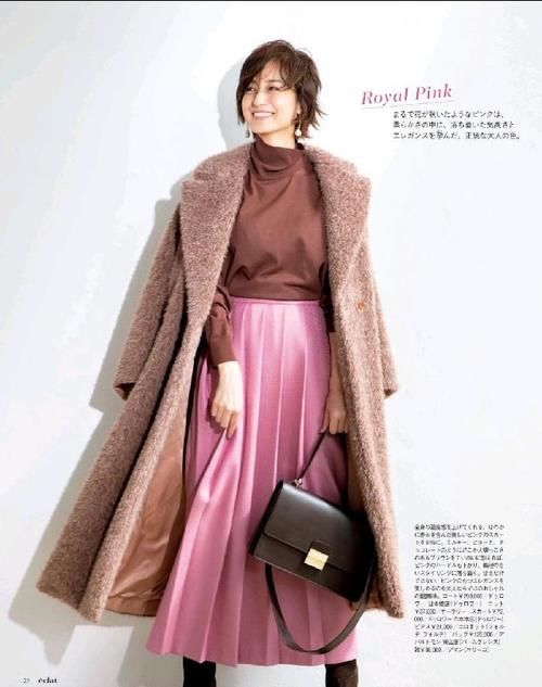 过年绝美配色方案,“红色+棕色”优雅又高级,在人群中美成焦点