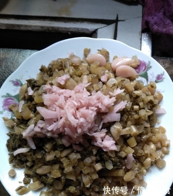 大厨手把手教你这道菜的方法,香气四溢看得人直流口水!特别棒