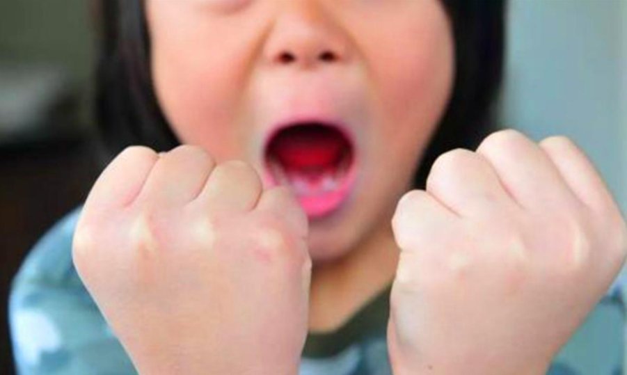 坏习惯|长大有出息的孩子,从小没有这4种坏习惯,父母要注意观察