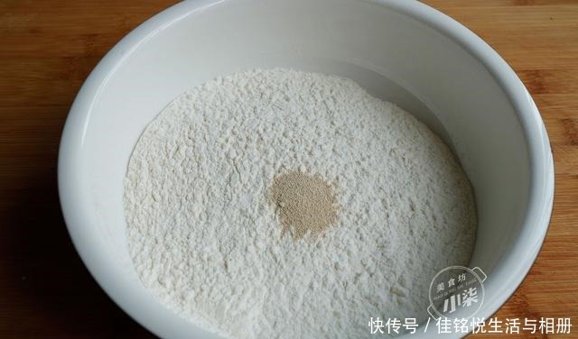 葱花饼做法,不烫面不揉面,学会家庭配方,外酥里软,比买的好吃