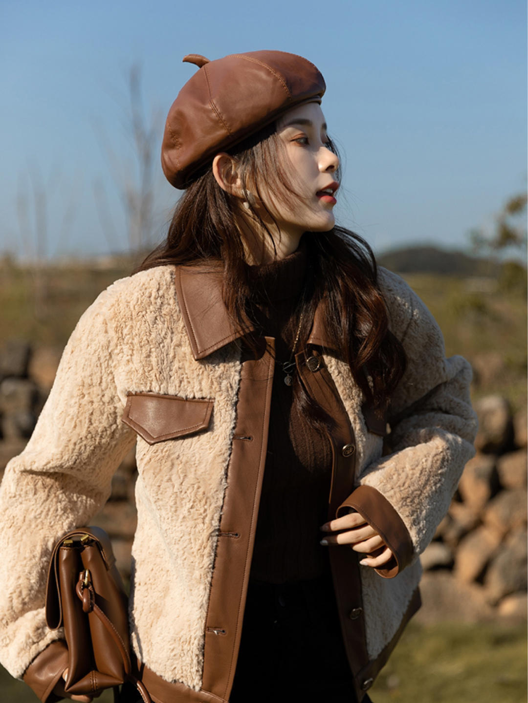 潮酷girl不容错过的“皮毛一体外套”,建议入手,上身即好看