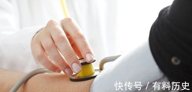 高血压|患高血压后,一天三餐应该怎么吃?吃饭时记住3点,血压不会高