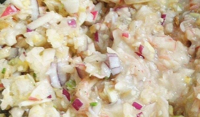 一日三餐|入秋后，此果正当季，2块钱1斤，用来做早餐饼酸甜又软糯，太香了