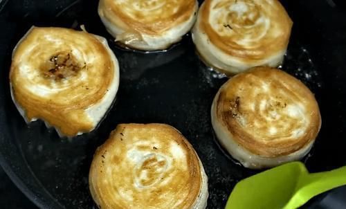 剂子|初冬，吃白菜红薯不如吃它，锅中一烙，外酥里嫩，当成主食，太好吃了