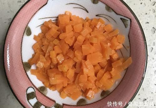 蓬松暄软|发面根本用不到酵母,面点师教我一招,快速发满一大盆,先收藏了