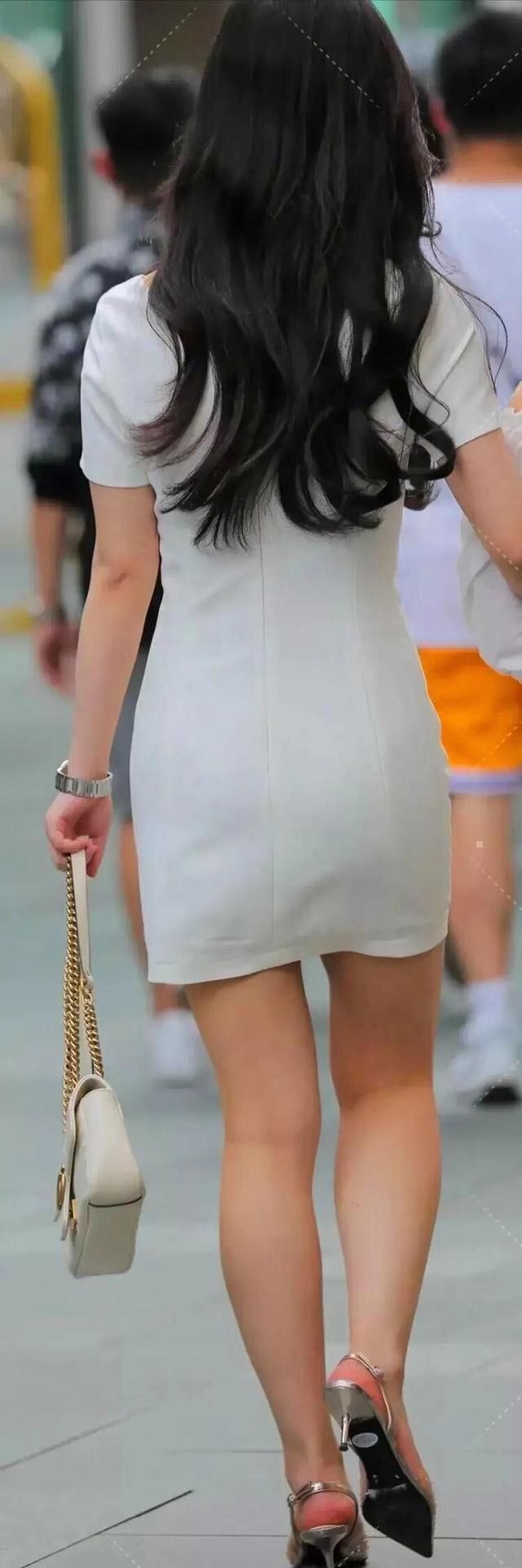 直筒|减龄美丽的连衣裙装扮尽显优美曲线,时尚气息扑面而来,温柔浪漫