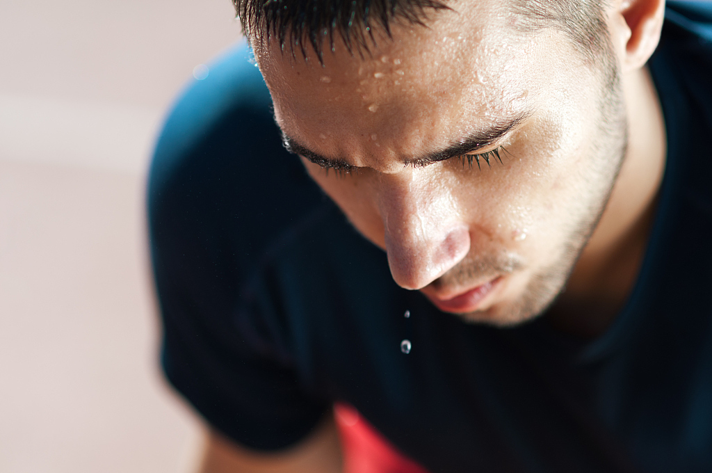 运动|汗才是夏天最好的保养品!学会6招健康出汗,胜过吃药一堆!