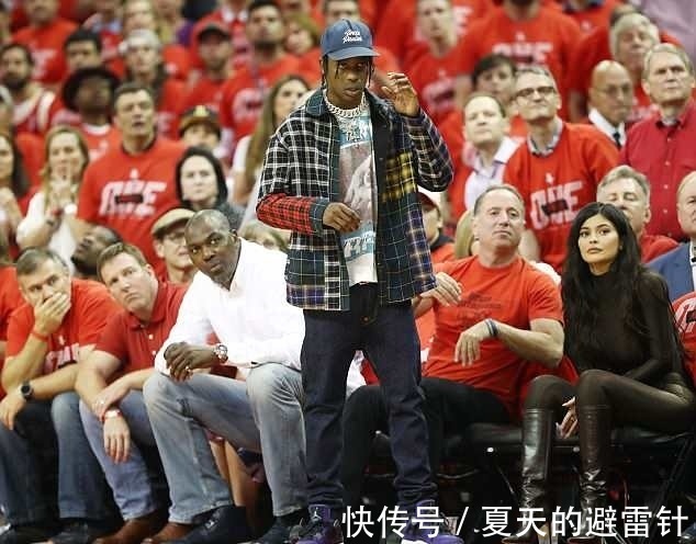 品牌 69999的一双球鞋，为你揭示炒鞋圈的疯狂，千万不要做了韭菜还偷着乐