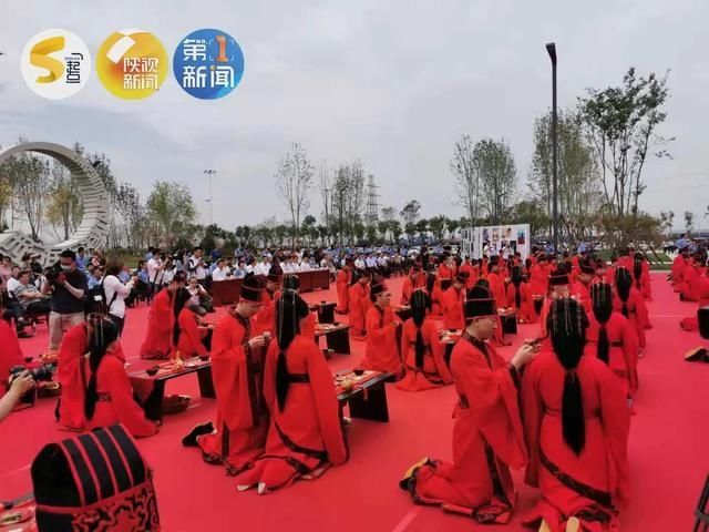 花钗|50对西铁新人举行汉服集体婚礼