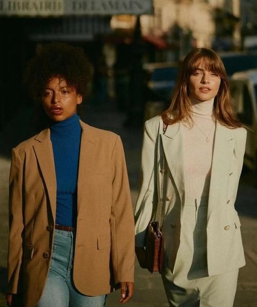 “ 春外套 ”我爱惨了！2021年这么穿，流行极了！