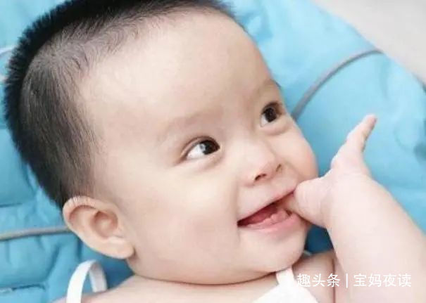 宝妈|6个月内的宝宝,若还不会做这4个动作,就可能是发育出问题了