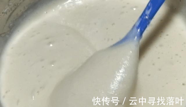 糯米鸡蛋|秋冬时节这样吃糯米,把它做成小蛋糕,细腻柔软,好吃易消化!