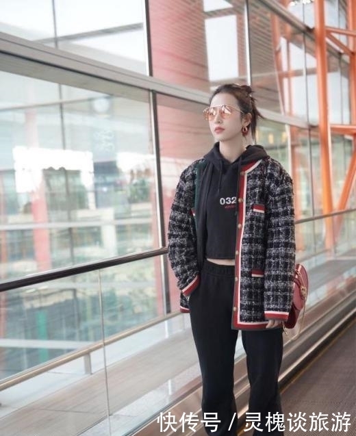 今年牛仔裤不火了,最近正受宠的“运动裤”,搭配卫衣穿巨潮!