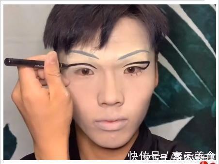 粉底 小哥哥仿妆“巴卫”,开局粉底不要钱看到最后非你不嫁了