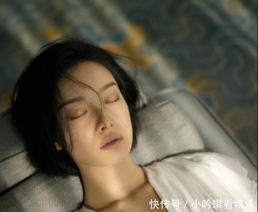 明星|冬季别再披头散发了!这3款发型让你高效变美,很多女明星都在剪