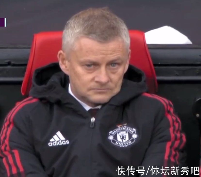 c罗|曼联0-2后!球迷绝望了:教练差,没战术,魂都丢了,C罗不该回来