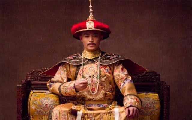 雍正|乾隆皇帝的真容,被西方画师偷偷画下成为宝物,网友:就长这样