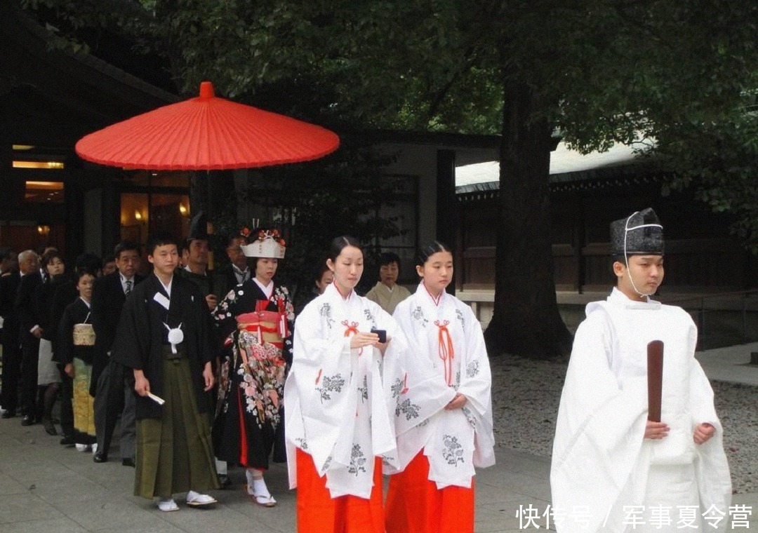 劳动力|日本战败后,为何人口会快速增长?其做法堪比禽兽,日本女人很惨