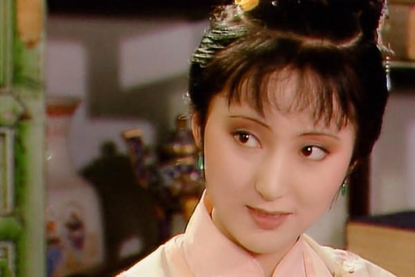 宝钗$宝钗的衣服妆裹死去的金钏儿,真的没忌讳?揭秘玉钏儿的诡异身份