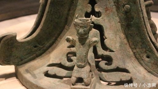 母猴|"1个杯子卖了2亿,2只猴子卖了3亿,这个瓶子卖了5亿,网友:值了"