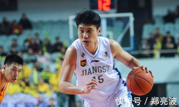 首钢俱乐部|再见!首钢功勋老将正式离队,弹跳力惊人,曾助球队2夺CBA总冠军