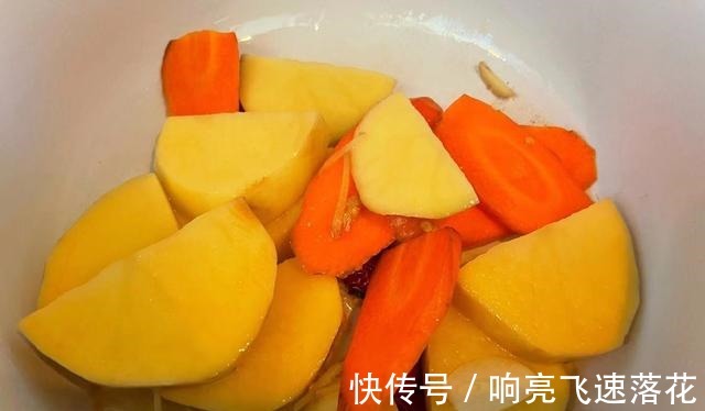 最近迷上了吃它,一锅搞定多样化菜品,口感强营养全,越吃越上瘾!