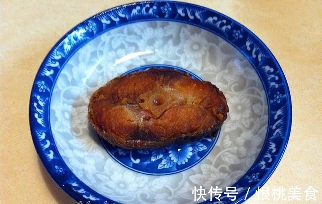 婆婆|表姐突然来访,临时弄了3道菜,表姐发朋友圈,说是吃大餐