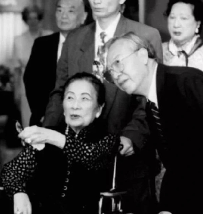 宋美龄|宋美龄活了106岁，一生究竟有多少存款？“真实数字”你可能不信