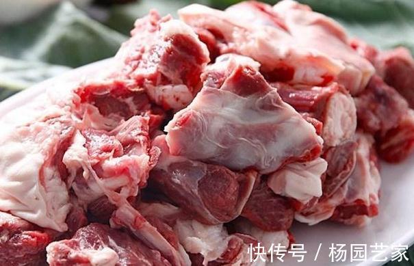 买羊肉，“前腿”好还是“后腿”好？肉贩：区别太大，买错不划算