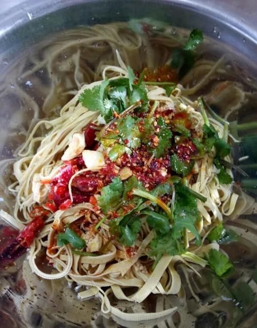 豆腐皮怎么做才好吃？