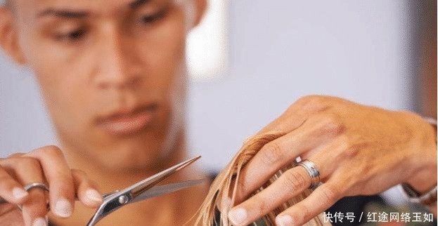 理发店|理发店理发先洗头再剪头发,里面有什么“套路”?说出来你都不信