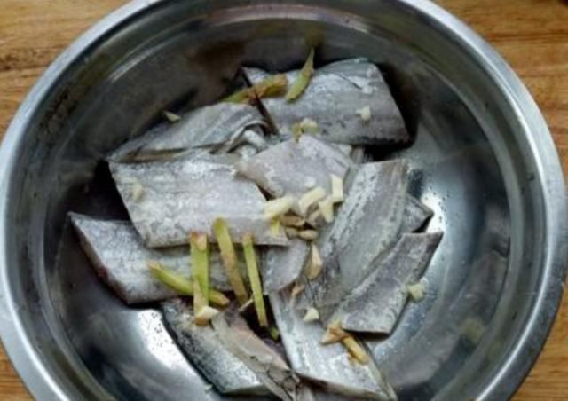 它是天然的血管清道夫,经常吃,排出血管垃圾,身体更健康