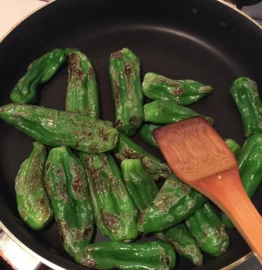 做虎皮青椒,别只会傻“煸炒”多加这一步,美味提升“1倍”