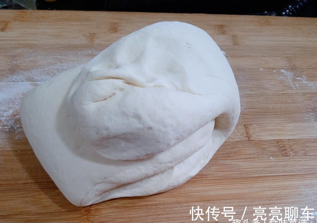 松软|馒头怎么做才好吃？关键在于和面，老师傅教你一招，个个松软好吃