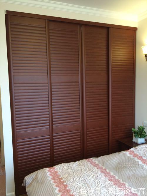 墙壁式|媳妇装新房,卫生间砌“半墙”,阳台成“绿森林”,被邻居赞爆了