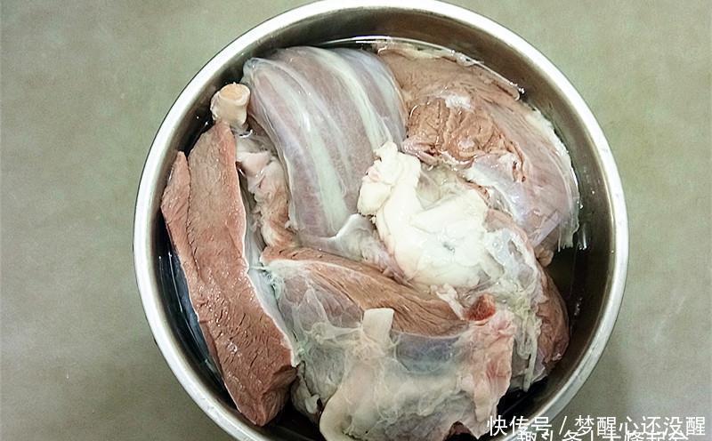 京味酱牛肉,酱香浓郁,瘦而不柴,记住几个窍门,在家也能做