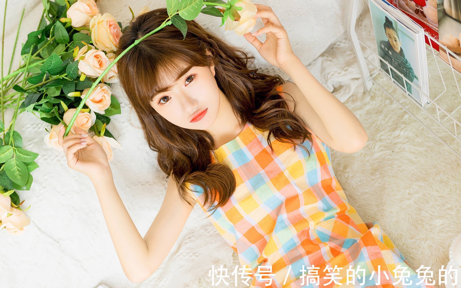 |搞笑GIF段子:兄弟,我没有把你的手机挡住,真的不好意思啦