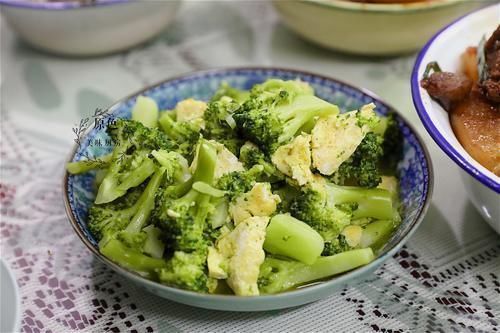 羊肉|小长假最后一天，去婆婆家吃饭，满满一桌菜瞬间有过年的感觉