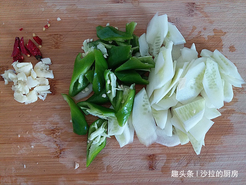 皮肤|天然“黄体酮”找到,一周3次,皮肤紧致细腻显年轻,女性多吃好